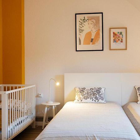 Ferienwohnung Big Flat With Fresh Renovation, Free Parking, Sonyps, Netflix Duisburg Exterior foto